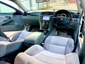 Toyota Crown Royale 2005 White