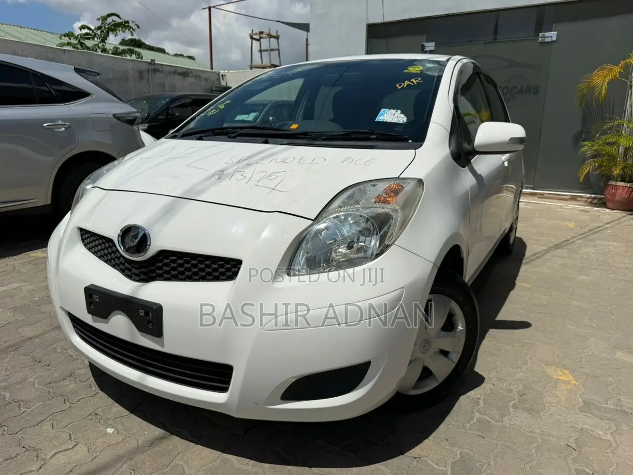 Toyota Vitz 1.0 FWD 5dr 2008 White