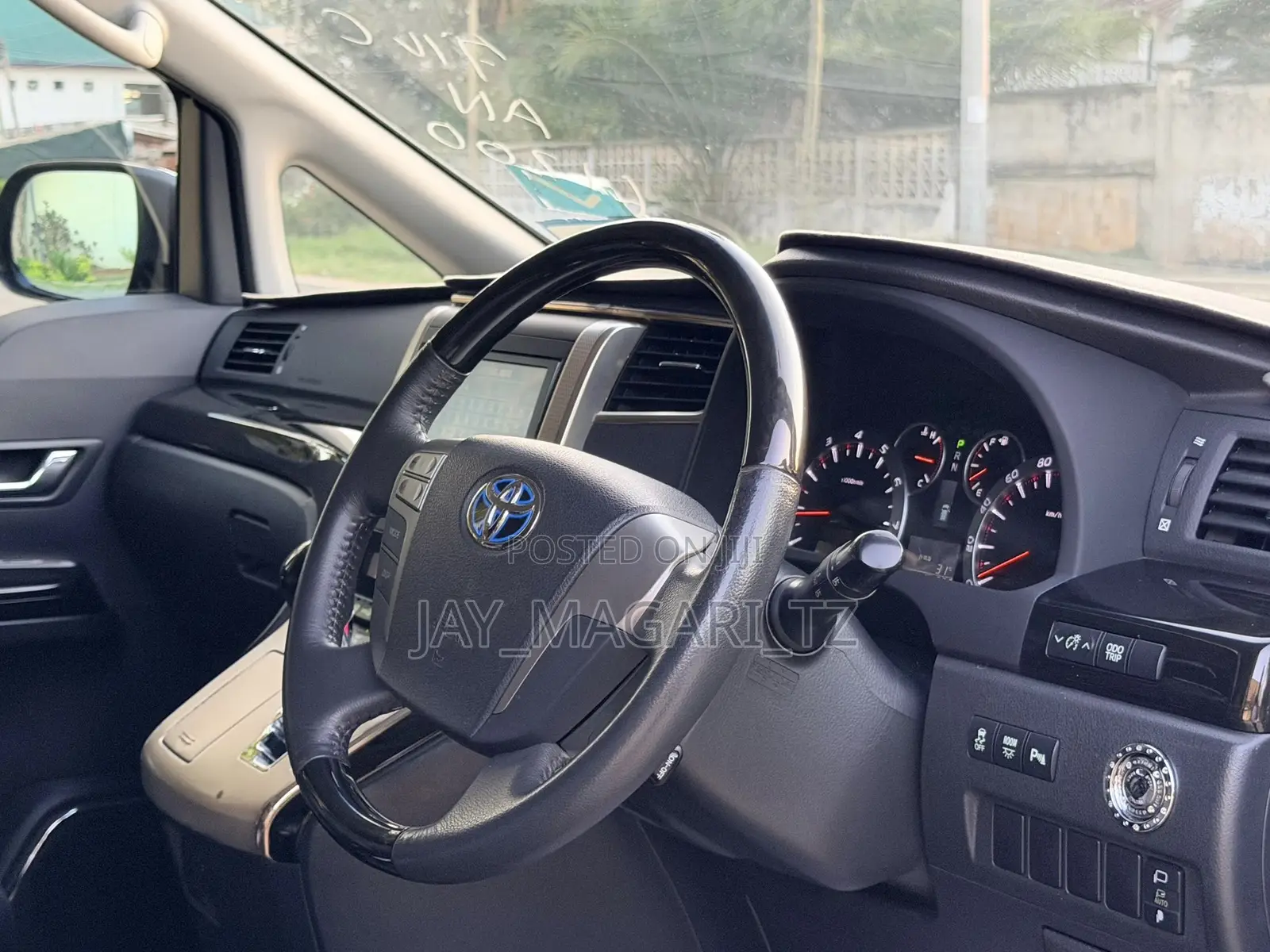 Toyota Alphard 2010 Black