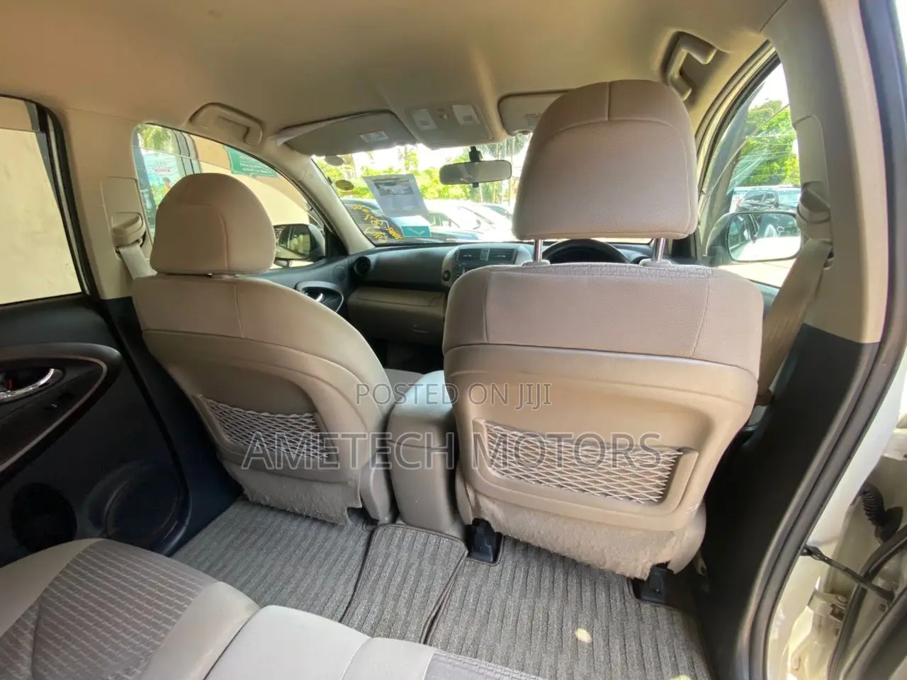 Toyota Vanguard 2009 White