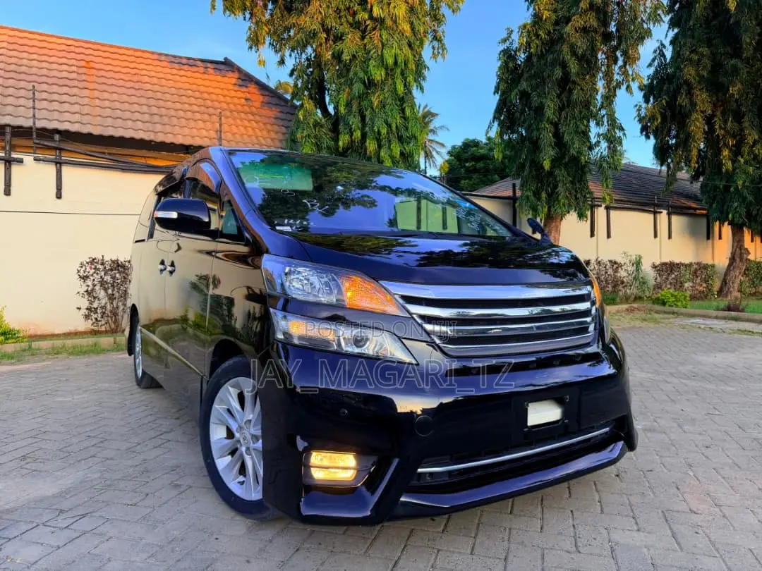 Toyota Vellfire 2010 Black