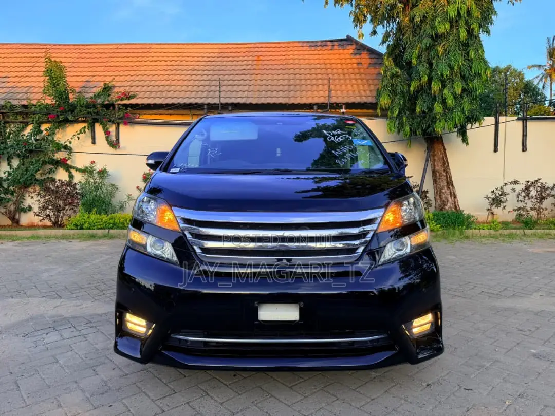 Toyota Vellfire 2010 Black