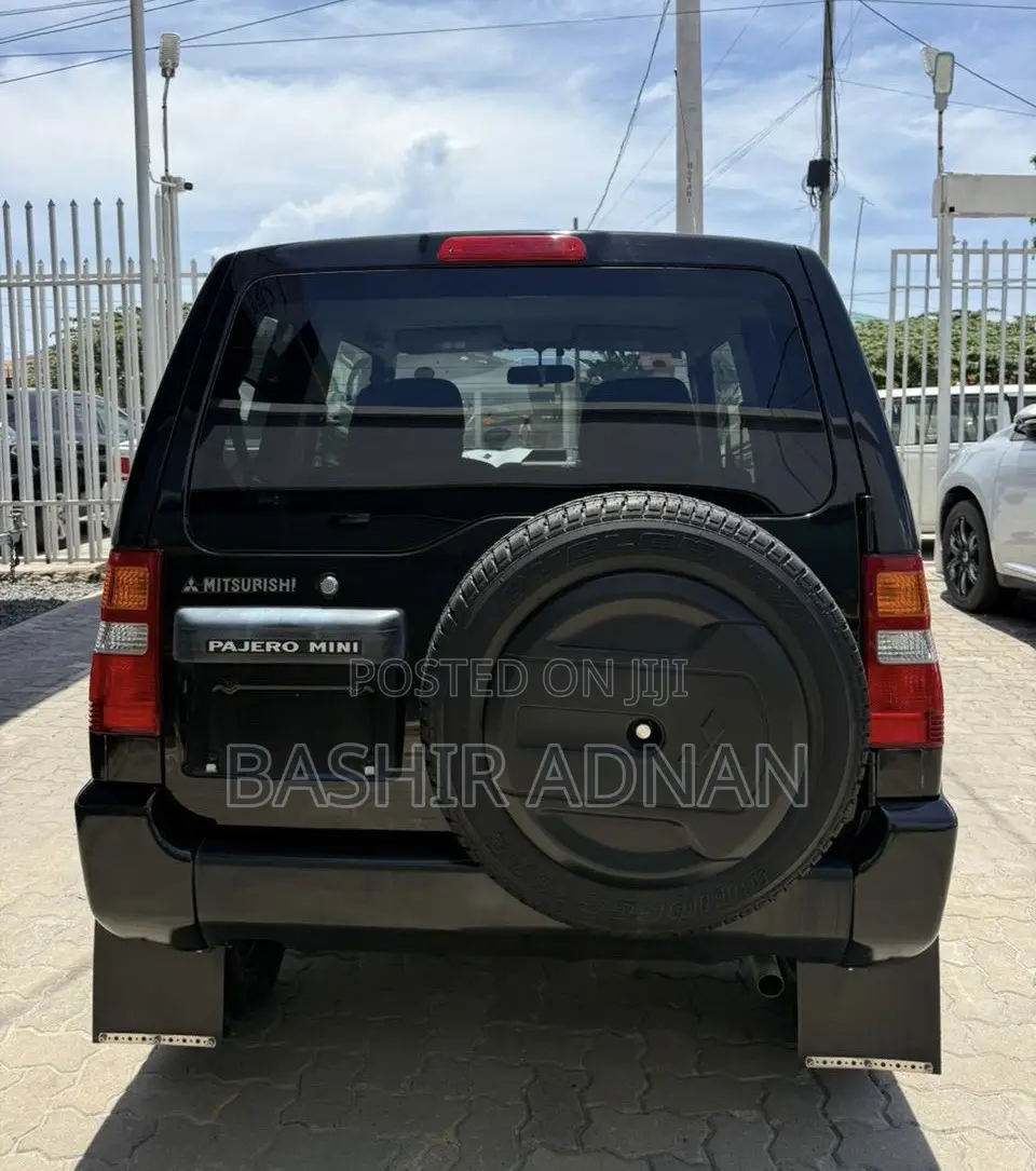 Mitsubishi Pajero Mini 2001 Black
