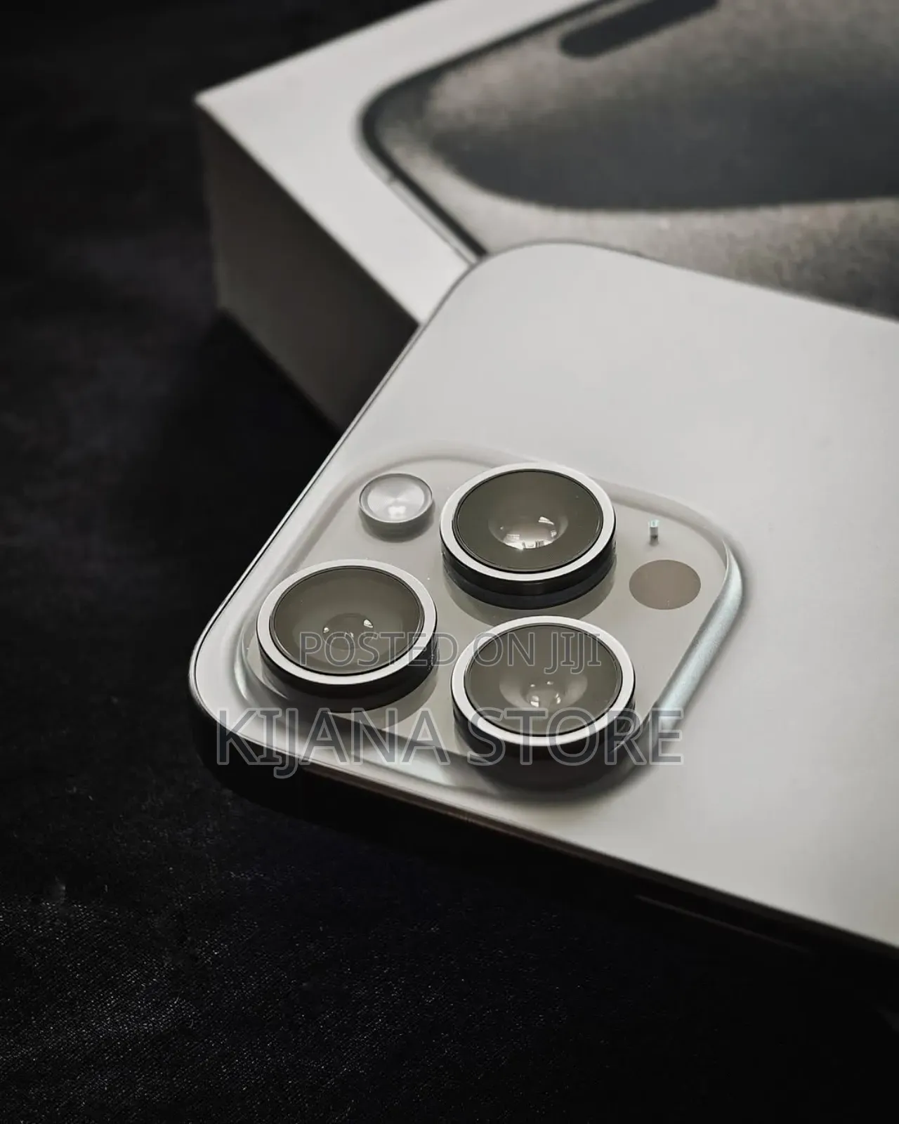 New Apple iPhone 15 Pro Max 256 GB Silver