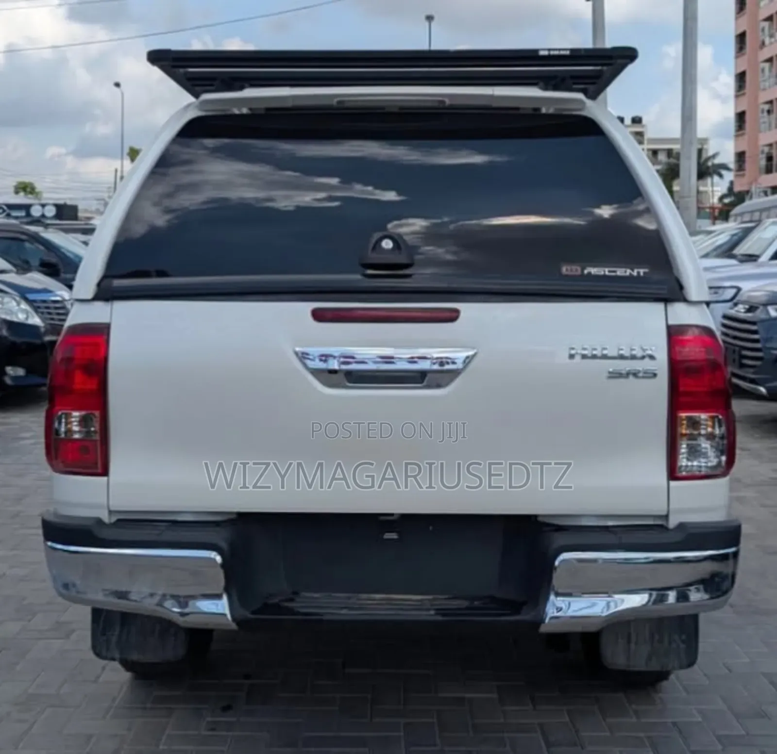 Toyota Hilux Rogue 4x4 2019 Pearl