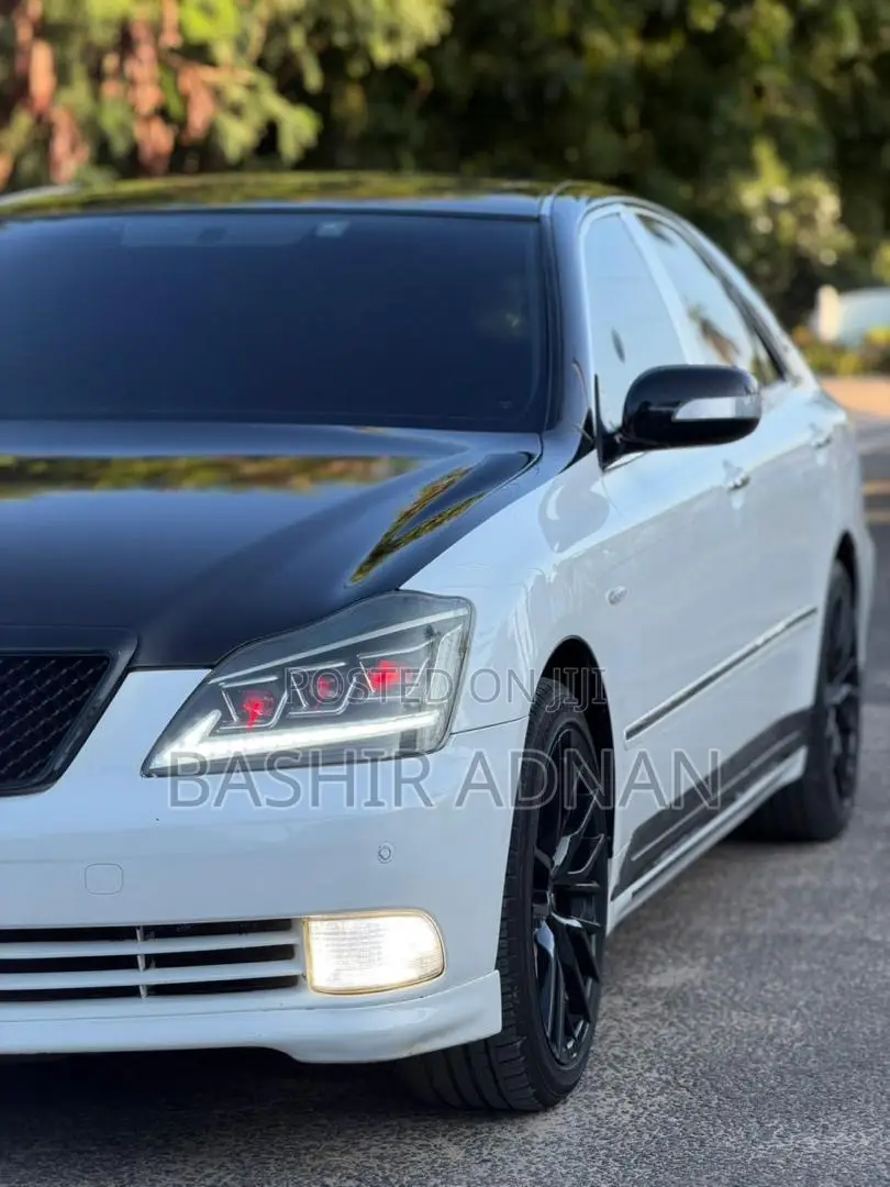 Toyota Crown 2005 Pearl