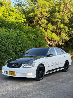 Toyota Crown 2005 Pearl