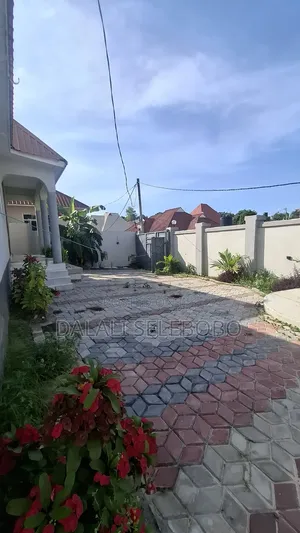 3bdrm Bungalow in Kinyerezi for sale