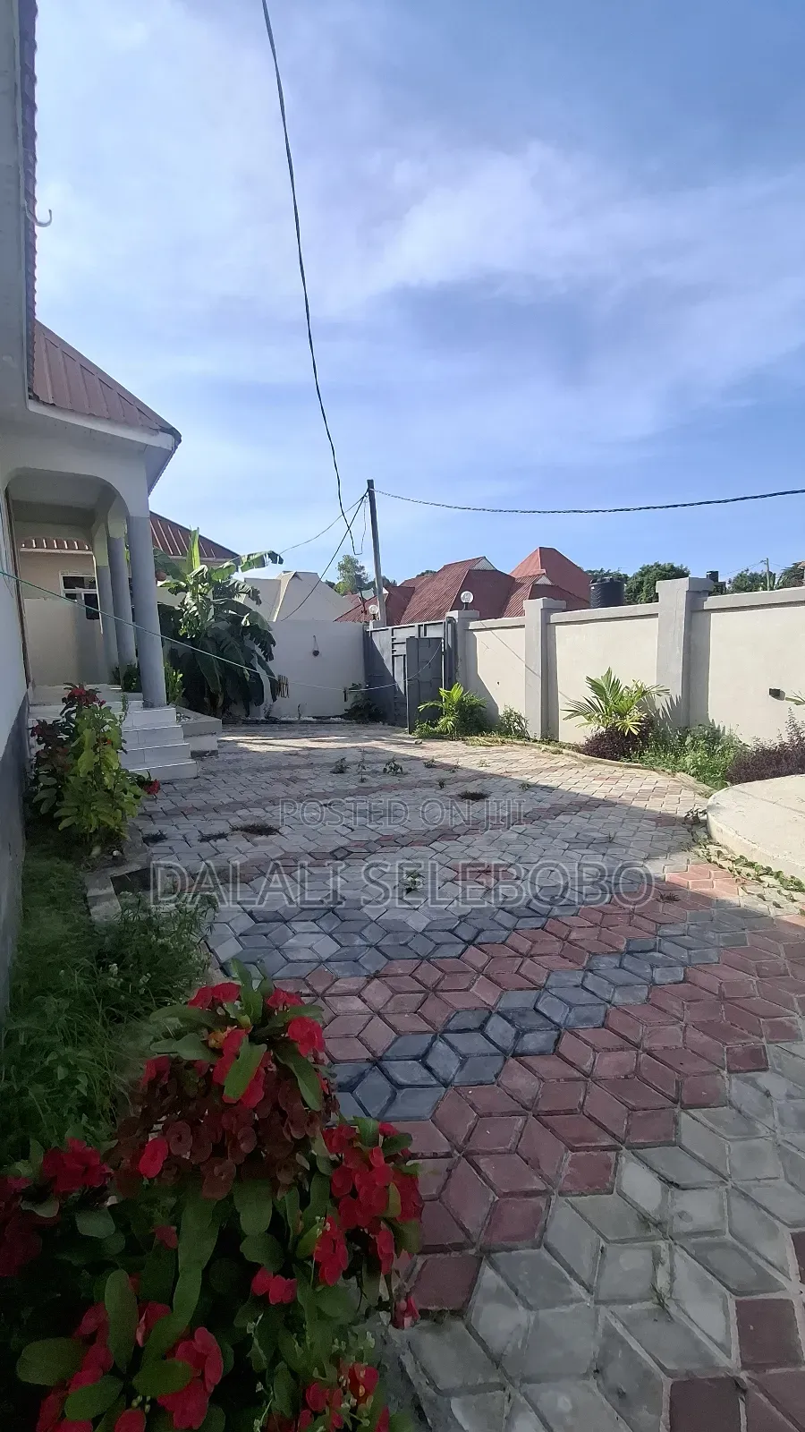 3bdrm Bungalow in Kinyerezi for sale