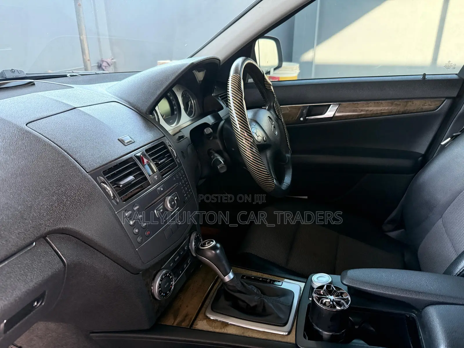 Mercedes-Benz C200 2010 Silver