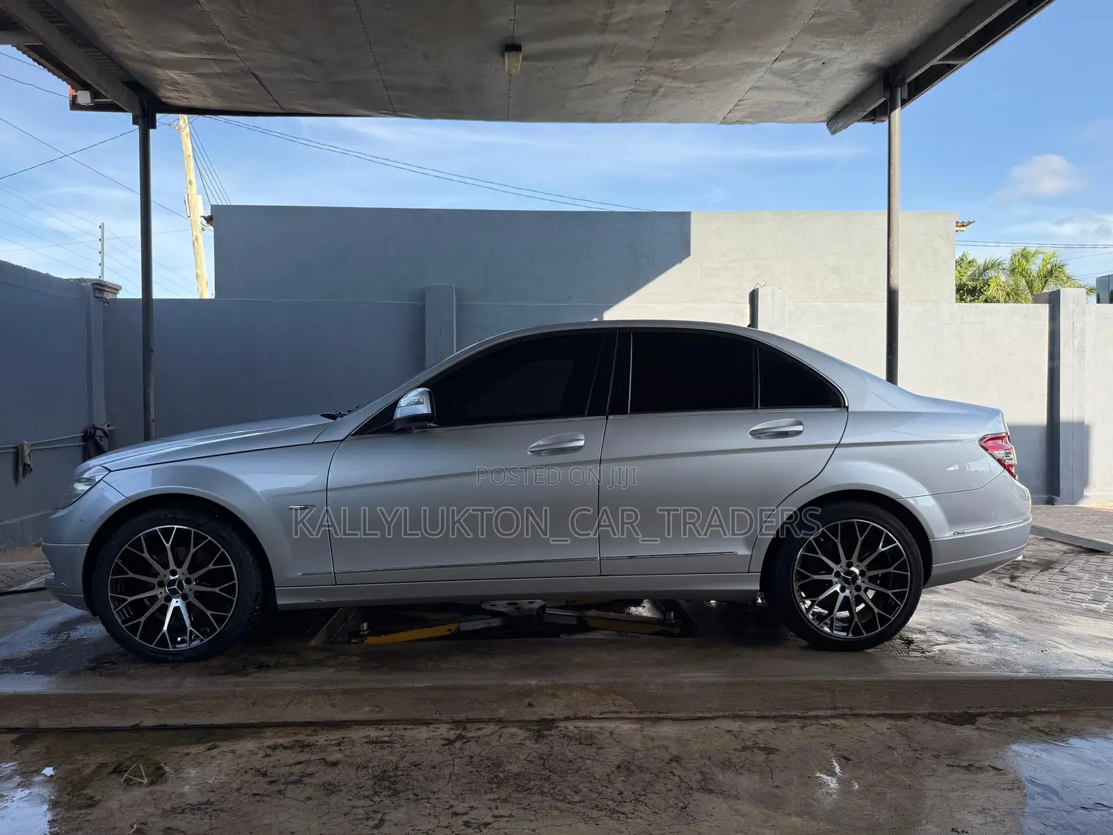 Mercedes-Benz C200 2010 Silver