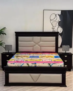 Kitanda Cha Mbao Chenye Sofa