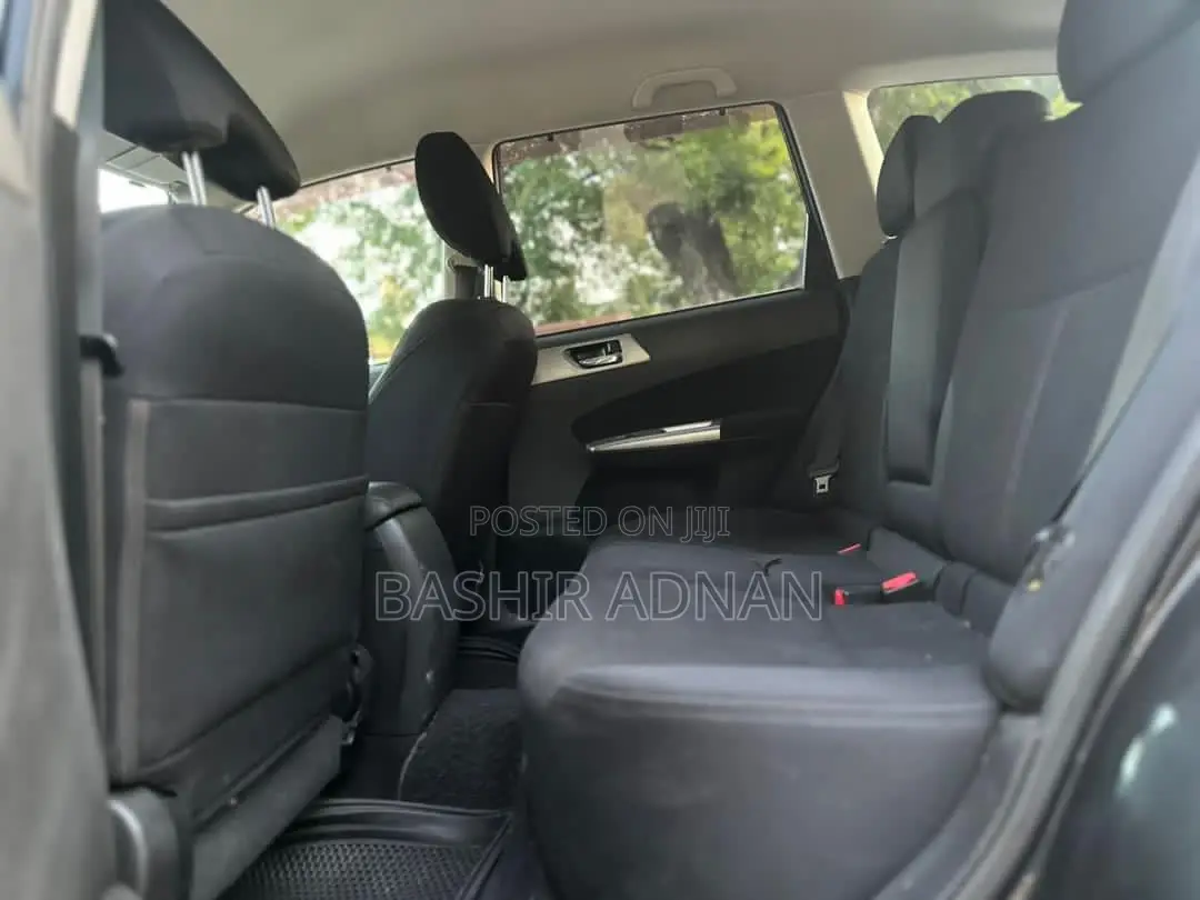 Subaru Forester 2010 Gray