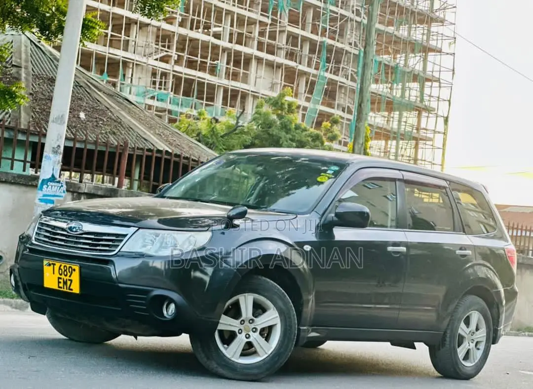 Subaru Forester 2010 Gray