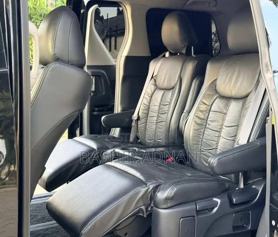Toyota Alphard 2.4 Petrol FWD 2010 Matt Black
