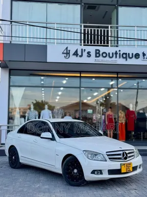 Mercedes-Benz C200 2008 White