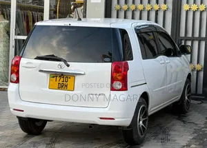 Toyota Raum 2007 White