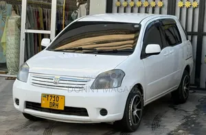 Toyota Raum 2007 White