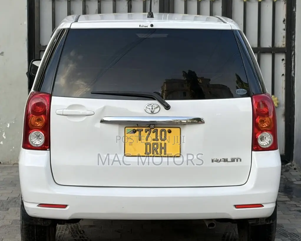 Toyota Raum 1.5 FWD 2004 White