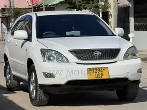 Toyota Harrier 2004 White