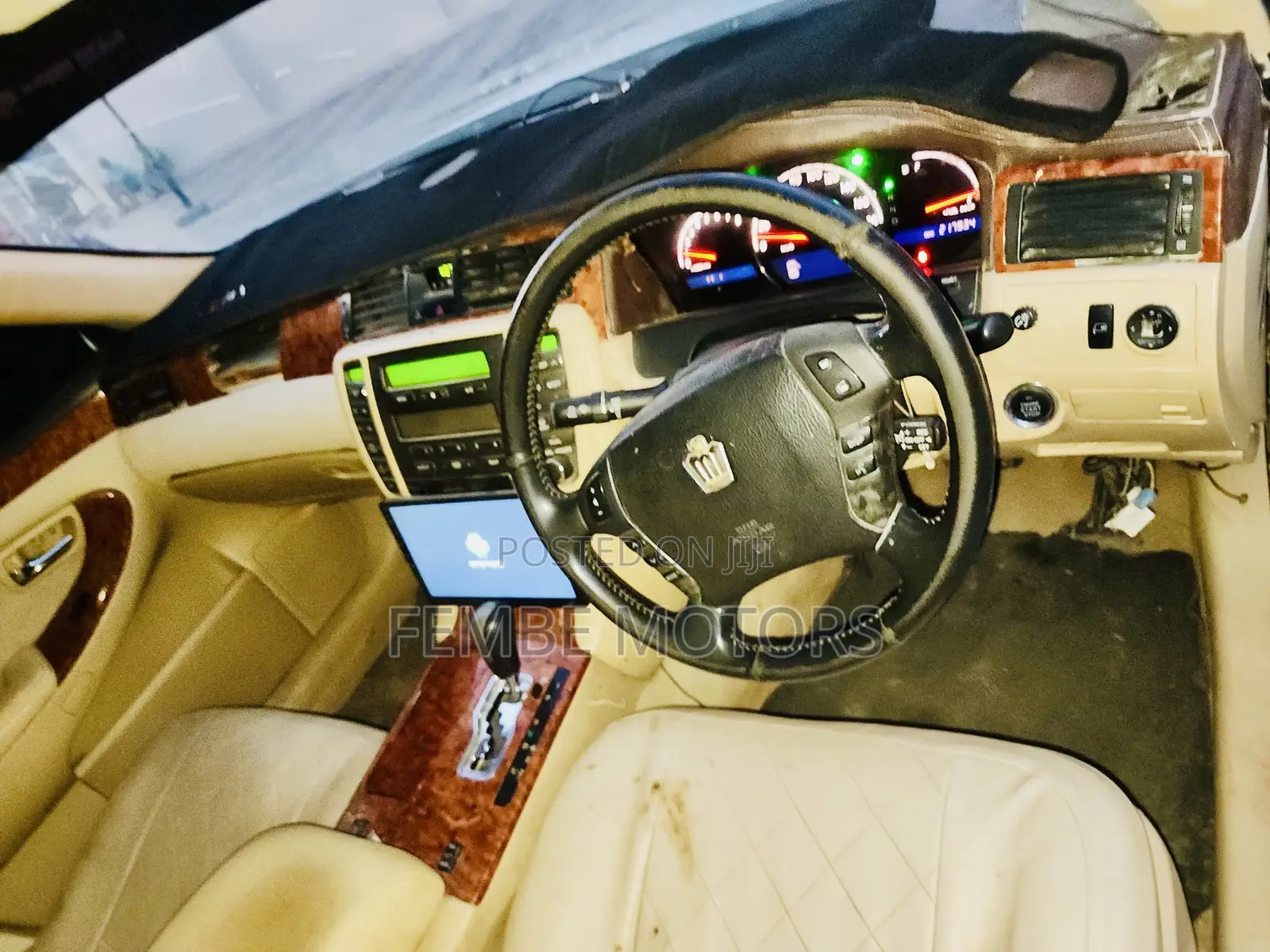 Toyota Crown 2004 White