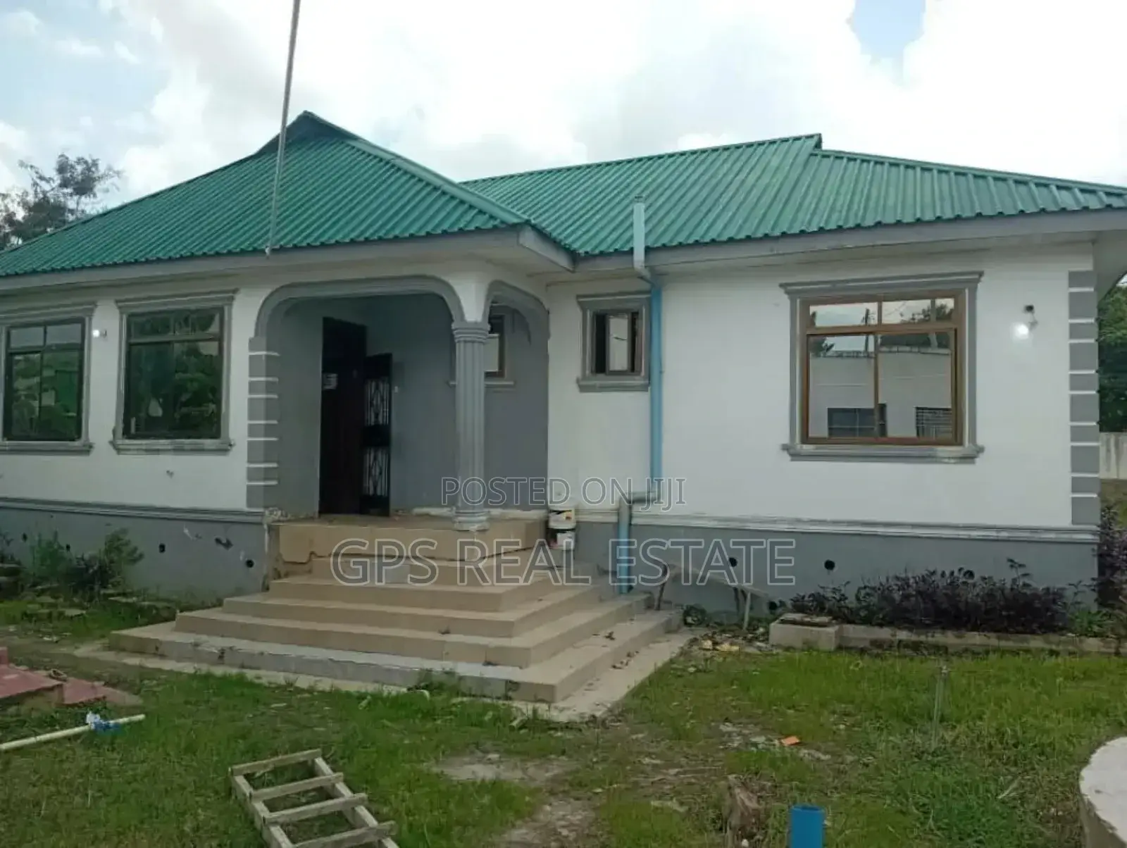 3bdrm House in Kiluvya Gogoni, Kinondoni for sale