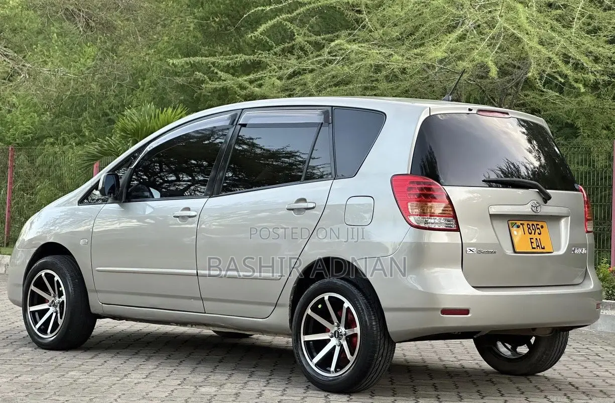 Toyota Corolla Spacio 1.5 X G-edition 2005 Beige