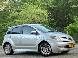 Toyota IST 2006 Silver