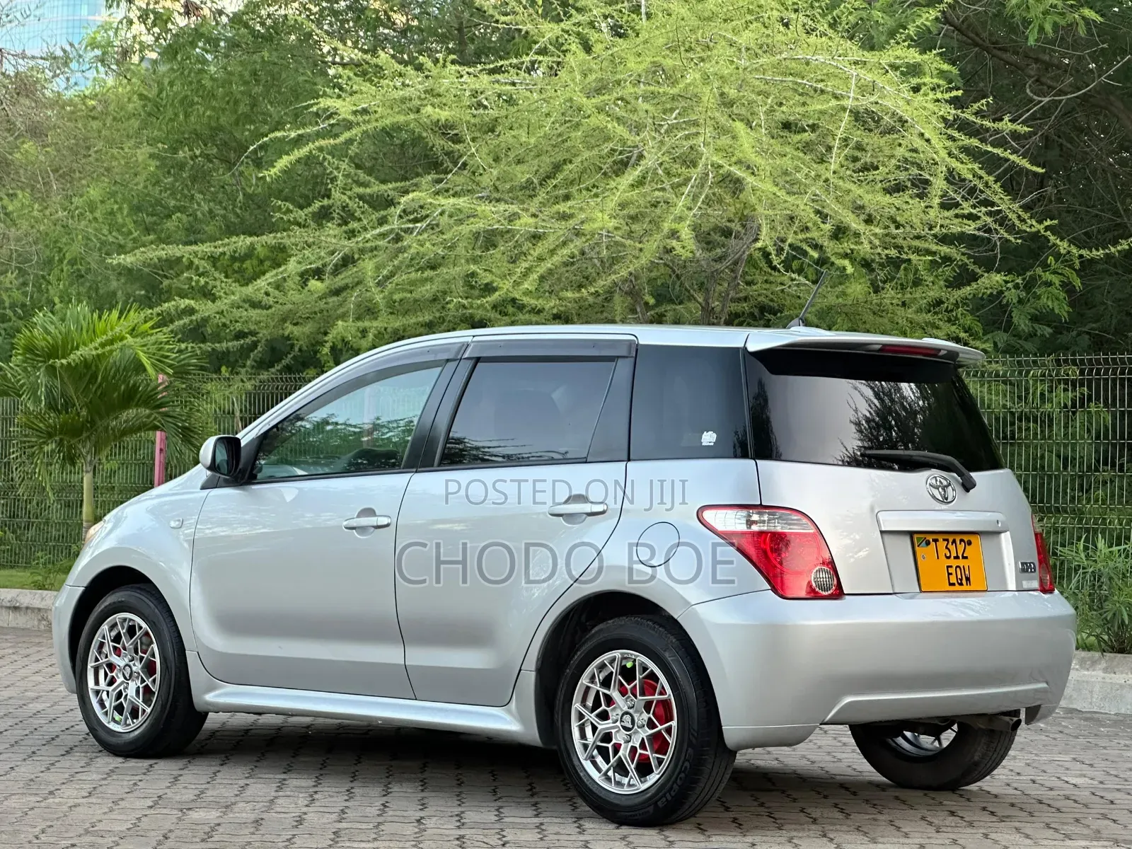 Toyota IST 2006 Silver
