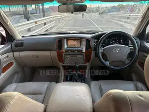 Toyota Land Cruiser 2006 Maroon