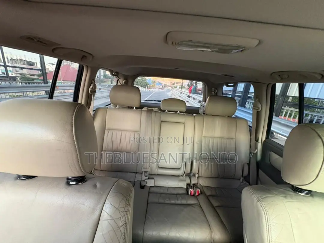 Toyota Land Cruiser 2006 Maroon