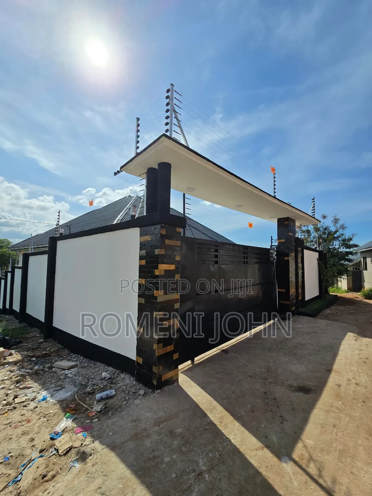 4bdrm House in Tanzania Daresalaam, Ukonga for sale