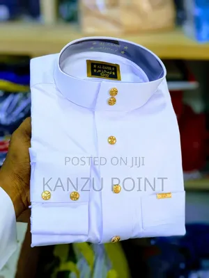 Kanzu Nyeupe Safi