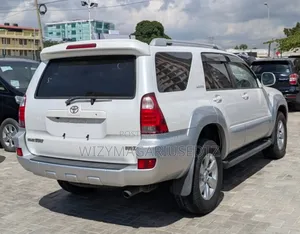 Toyota Hilux Surf 2006 Ivory