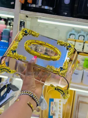 European-Style Luxury Tissue Box Holder
