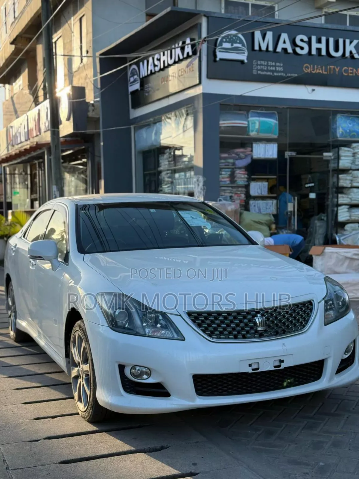 Toyota Crown 2006 White
