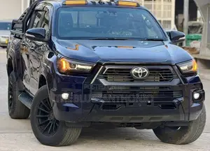 Toyota Hilux 2021 Blue