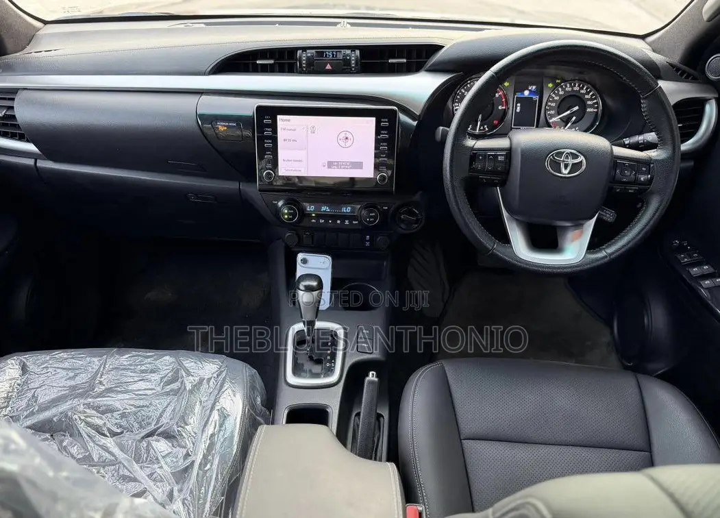 Toyota Hilux 2021 Blue