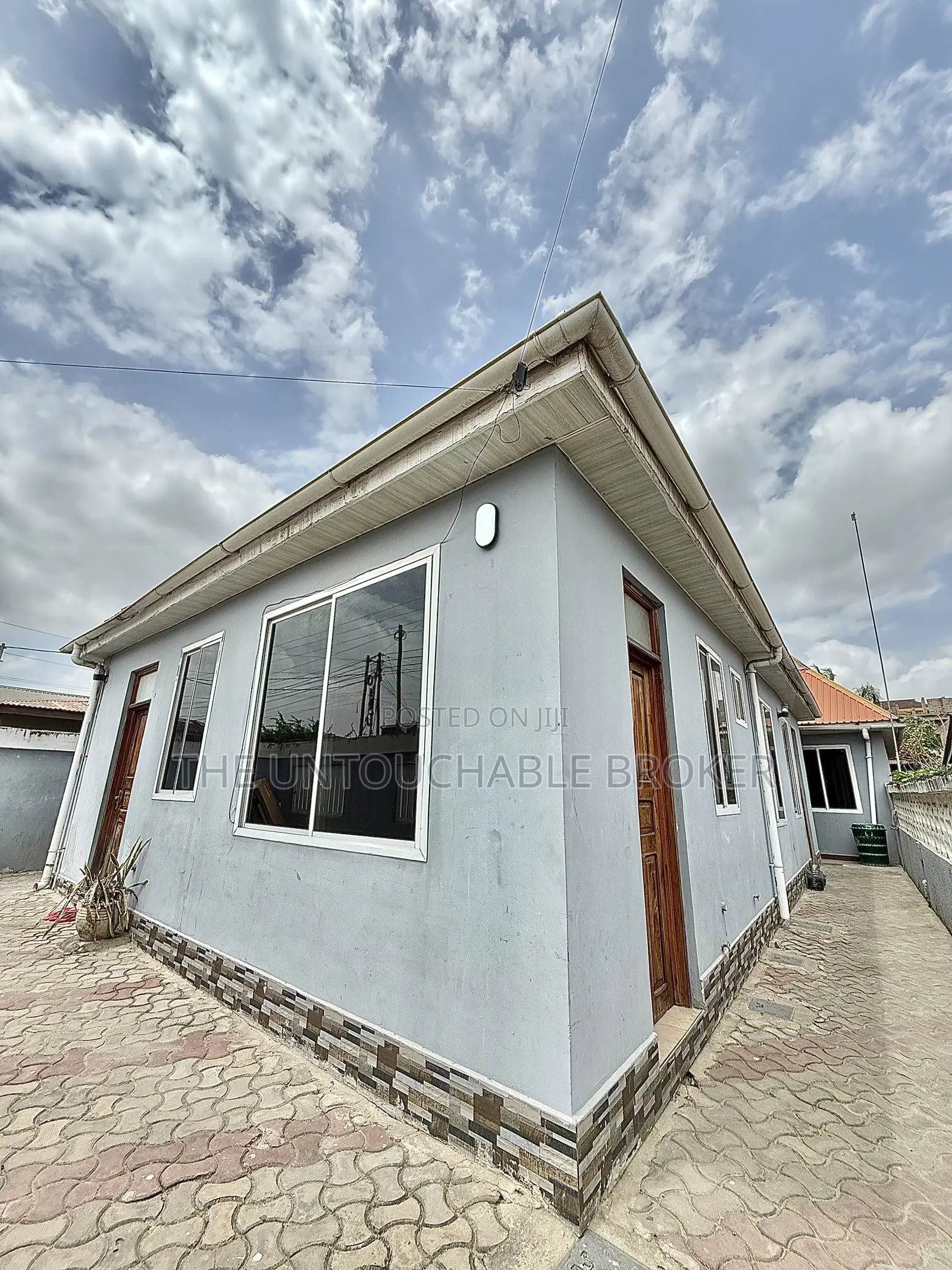 1bdrm Apartment in Sinza Vatcan for rent