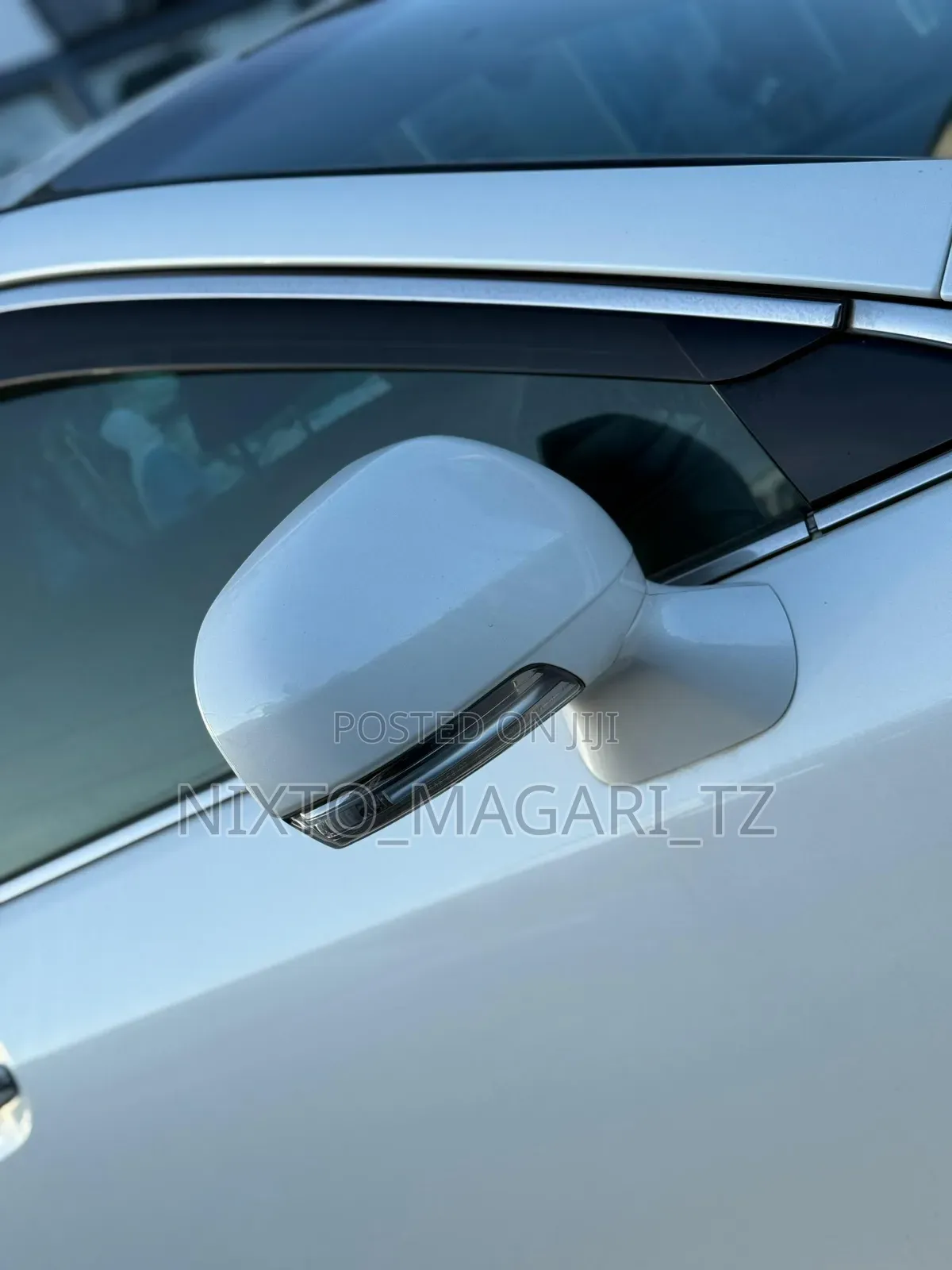 Toyota Crown 2009 White