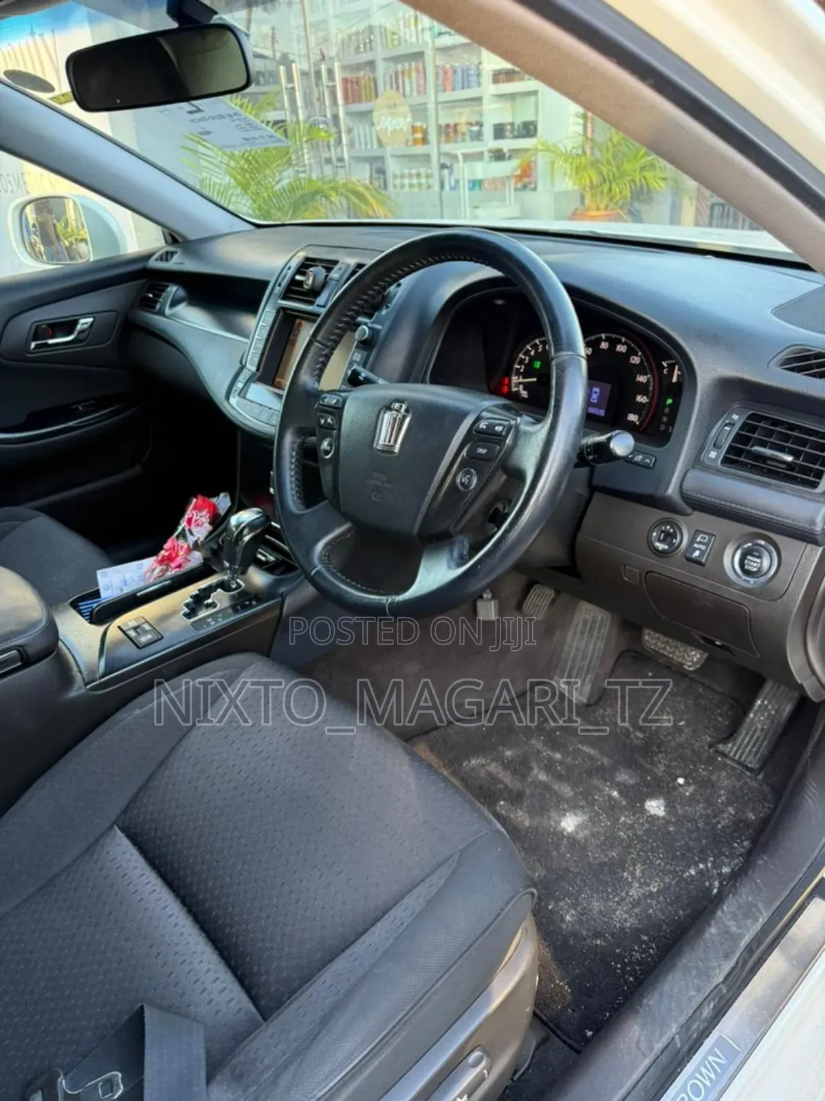 Toyota Crown 2009 White