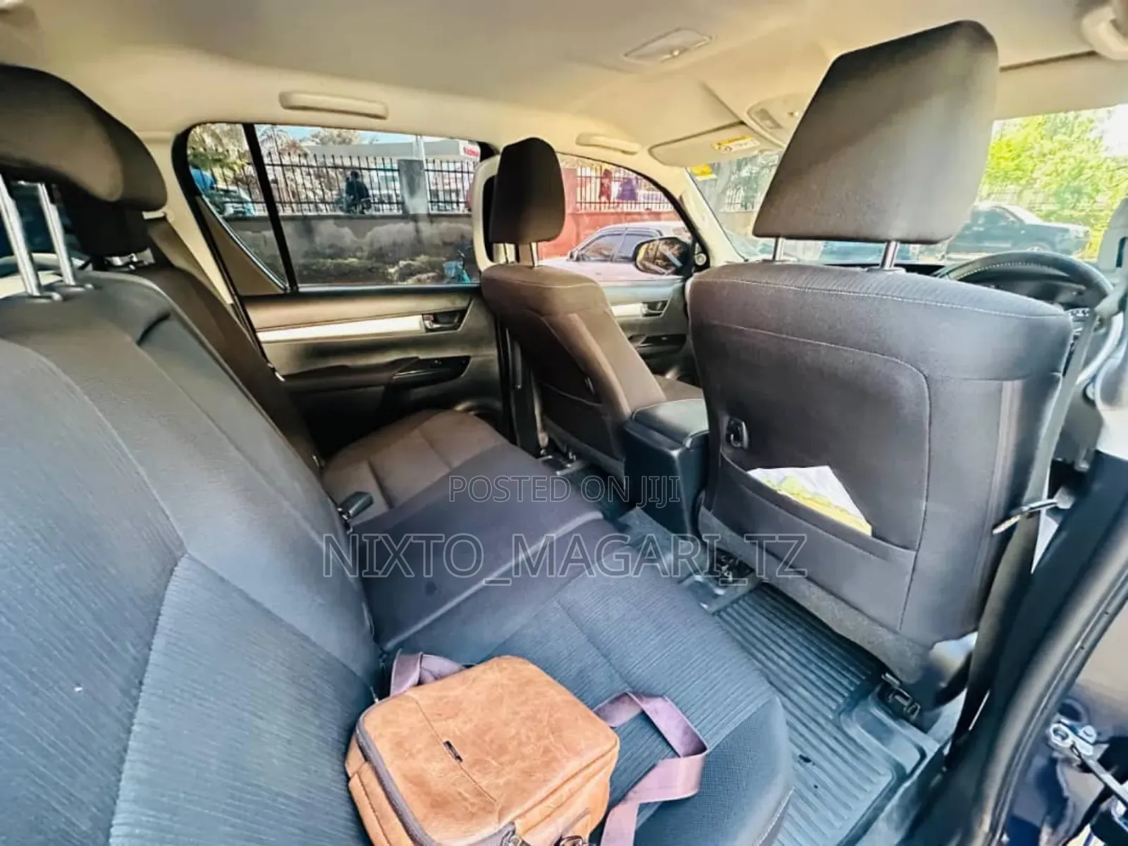 Toyota Hilux 2020 Black