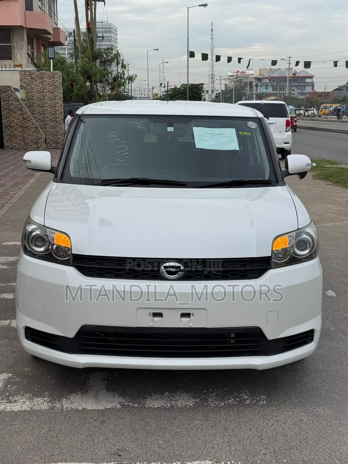 Toyota Corolla Rumion Hatchback 1.8 AWD 2011 White
