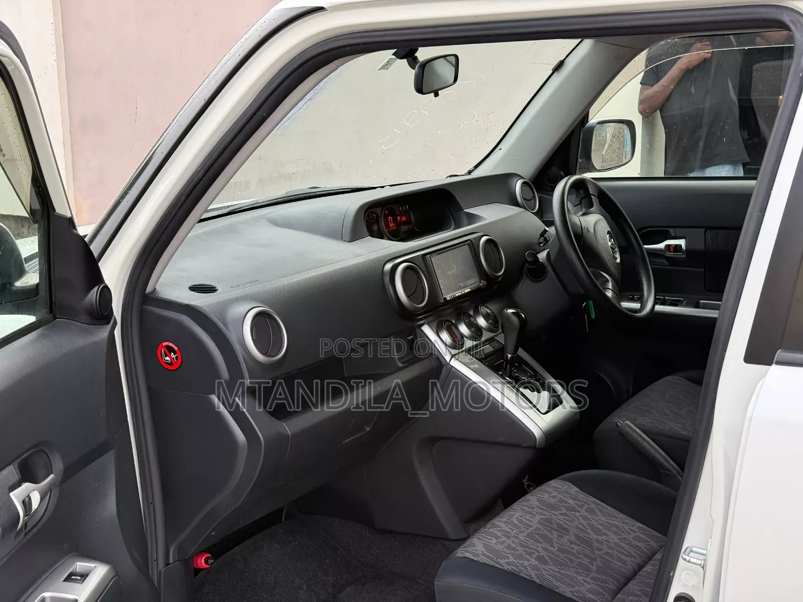 Toyota Corolla Rumion Hatchback 1.8 AWD 2011 White