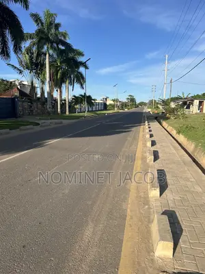 Plot for Sale CQMT 3700 Bei Million 900