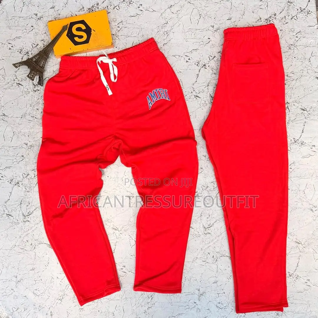 Essential Fear of God Collection Available Size 30–36