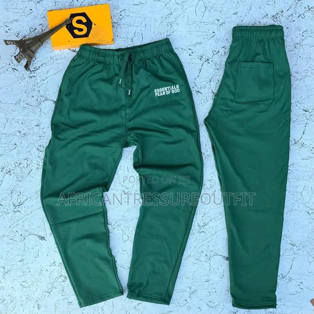 Essential Fear of God Collection Available Size 30–36
