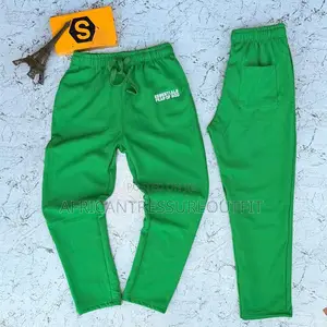 Essential Fear of God Collection Available Size 30–36