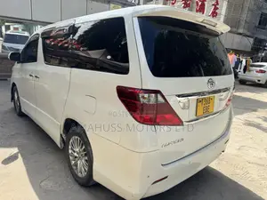 Toyota Alphard 2010 White