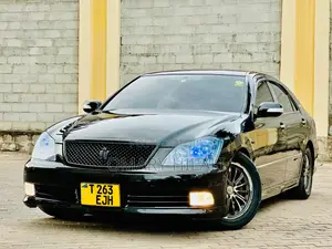 Toyota Crown Royale 2005 Black